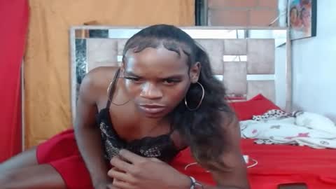 Snapshot of britannyts1 chatting on 11/08/25, 06:02 britannyts1 online show from 11/08/25, 06:02