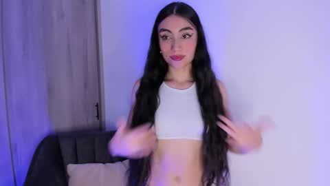 Snapshot of britany__lenox chatting on 09/30/25, 02:38 britany lenox online show from 09/30/25, 02:38