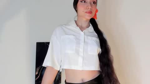 Snapshot of britany__lenox chatting on 11/03/25, 11:26 britany lenox online show from 11/03/25, 11:26