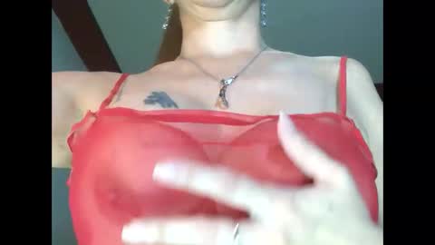 Snapshot of brithany_hunt chatting on 01/18/26, 03:16 brithany hunt online show from 01/18/26, 03:16