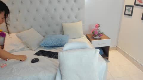 Brithany Rousee online show from 10/01/25, 07:20