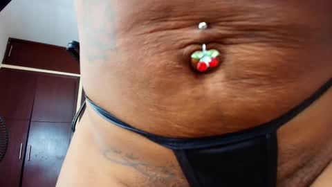 Snapshot of brithanybrown98 chatting on 09/15/25, 12:49 lula online show from 09/15/25, 12:49