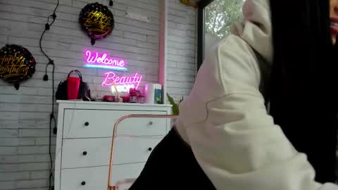 britney_charm online show from 10/06/25, 06:33