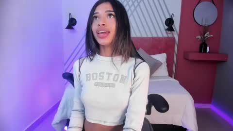 Snapshot of britney_collins_ chatting on 05/31/26, 01:07 britney_collins_ online show from 05/31/26, 01:07