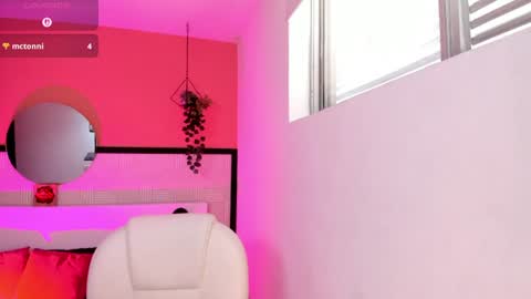 britney_collins_ online show from 06/22/26, 02:14