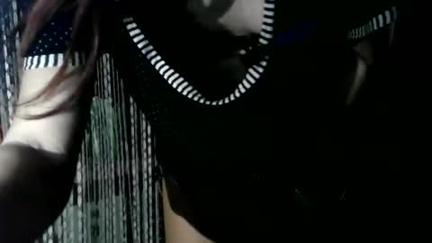 Snapshot of britneyamy chatting on 12/03/25, 10:08 Britney online show from 12/03/25, 10:08