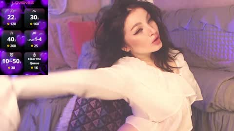 britneybarker online show from 12/10/24, 12:50