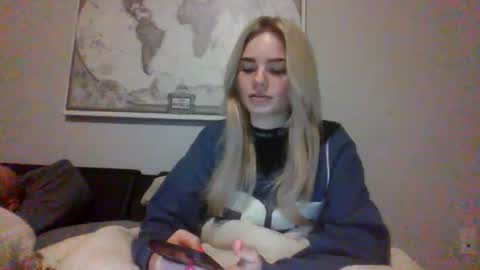 britneycherry08 online show from 07/08/26, 03:00