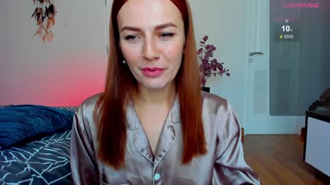 Snapshot of britneyhall chatting on 01/14/25, 07:17 britneyhall online show from 01/14/25, 07:17