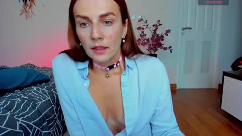 Snapshot of britneyhall chatting on 02/20/25, 08:06 britneyhall online show from 02/20/25, 08:06