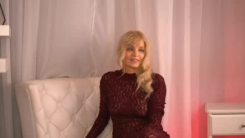 Snapshot of britneyhudson chatting on 03/03/25, 04:25 britneyhudson online show from 03/03/25, 04:25