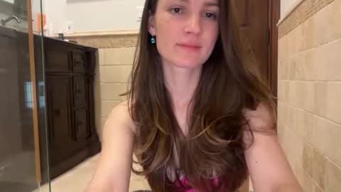 britneyyyxx online show from 12/18/25, 01:11