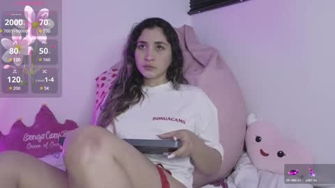 Snapshot of britt_grey chatting on 02/03/25, 10:11 britt grey online show from 02/03/25, 10:11