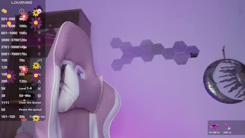 Snapshot of britt_grey chatting on 02/24/25, 07:11 britt grey online show from 02/24/25, 07:11