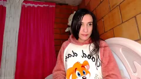 Julieth Sofa Rincn Amador online show from 01/06/25, 06:25