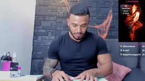 Snapshot of brock_hurn chatting on 10/25/25, 09:53 brock_hurn online show from 10/25/25, 09:53