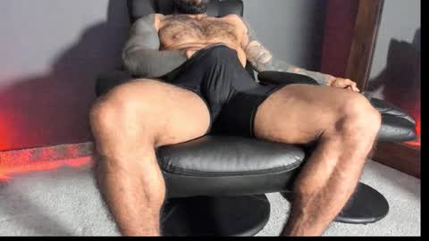 Snapshot of brockhurn_ chatting on 11/06/25, 02:01 brockhurn_ online show from 11/06/25, 02:01