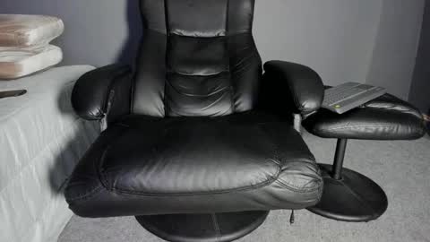 brockhurn_ online show from 04/28/26, 02:27