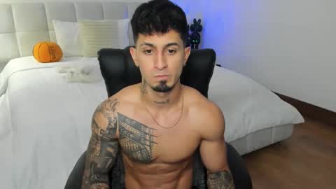 brody_dallas1 online show from 10/22/25, 10:53