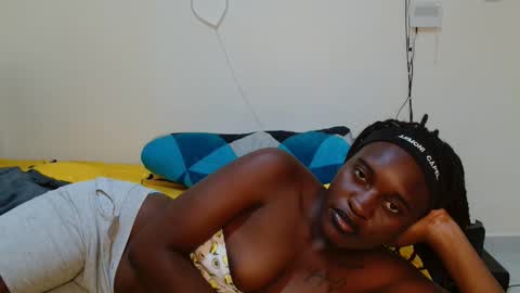 Snapshot of broken_haloo chatting on 03/25/26, 02:06 broken_haloo online show from 03/25/26, 02:06