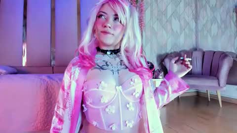 Snapshot of broklin_white23 chatting on 12/05/25, 02:25 online show from 12/05/25, 02:25