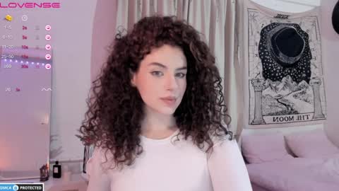 Brook  Help me collect 100 reactions  online show from 01/23/25, 12:04