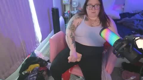 Snapshot of brookenicole3 chatting on 01/14/26, 01:39 Madam Brooke online show from 01/14/26, 01:39