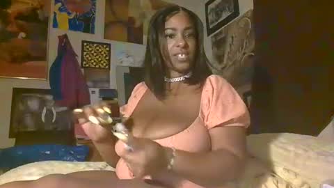 Snapshot of brooklyninfinity chatting on 10/25/25, 01:24 brooklyninfinity online show from 10/25/25, 01:24