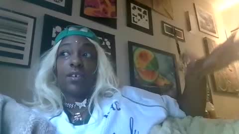 Snapshot of brooklyninfinity chatting on 11/19/25, 07:03 brooklyninfinity online show from 11/19/25, 07:03