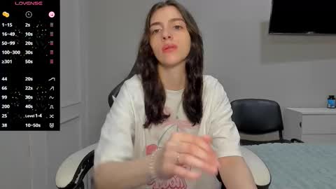 broosnica1 online show from 10/21/25, 07:53