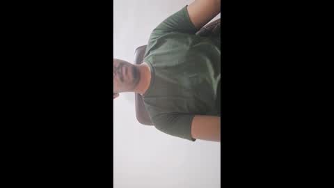 brownguy2505 online show from 12/05/25, 06:44