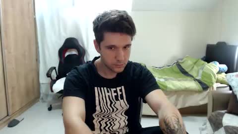 Snapshot of brownhaiir chatting on 09/18/25, 01:57 brownhaiir online show from 09/18/25, 01:57