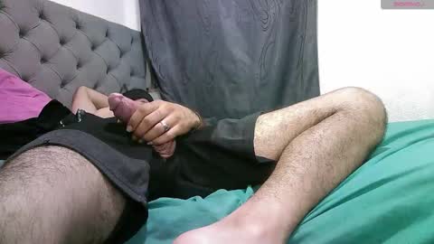Snapshot of brownnie_man chatting on 10/25/25, 06:32 Mandinnnngooooo online show from 10/25/25, 06:32