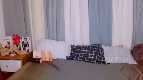 Snapshot of brownsausageroberta chatting on 09/17/25, 07:54 Roberta  GODDESS OF PLEASURE AND SEXUALDESIRE   online show from 09/17/25, 07:54