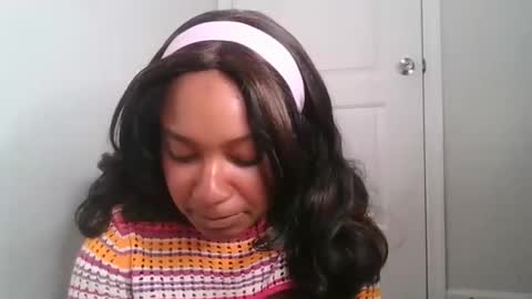 Snapshot of brownsugarcutie3 chatting on 10/18/25, 01:30 Brownsuagrcutie online show from 10/18/25, 01:30