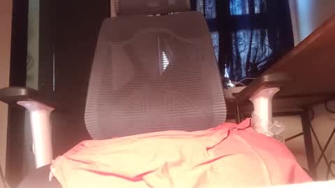 brownuncut3019 online show from 01/18/25, 12:04