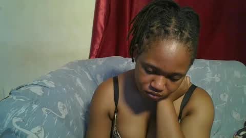 Snapshot of browny_kinky chatting on 02/21/25, 05:13 pitch online show from 02/21/25, 05:13
