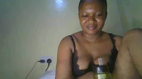 Snapshot of browny_kinky chatting on 05/11/26, 07:00 pitch online show from 05/11/26, 07:00