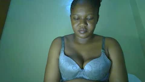 Snapshot of browny_kinky chatting on 05/13/26, 11:33 pitch online show from 05/13/26, 11:33