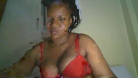 Snapshot of browny_kinky chatting on 05/18/26, 08:03 pitch online show from 05/18/26, 08:03