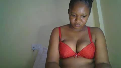 Snapshot of browny_kinky chatting on 05/19/26, 04:19 pitch online show from 05/19/26, 04:19