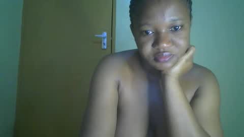 Snapshot of browny_kinky chatting on 06/06/26, 03:22 pitch online show from 06/06/26, 03:22