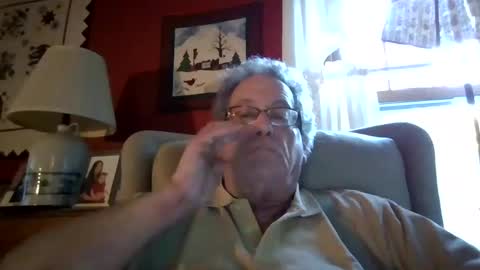 Snapshot of brubar chatting on 10/05/25, 09:34 brubar online show from 10/05/25, 09:34