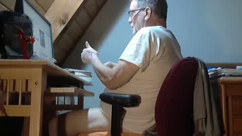 Snapshot of brubar chatting on 05/02/26, 02:49 brubar online show from 05/02/26, 02:49