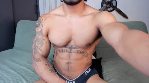 Snapshot of bruce_roldan chatting on 01/18/25, 01:30 bruce roldan online show from 01/18/25, 01:30