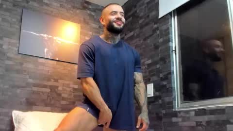 brucedallas online show from 10/30/25, 01:07