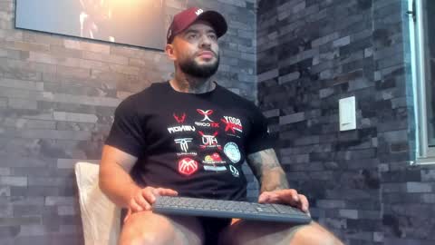 brucedallas online show from 06/08/26, 01:50