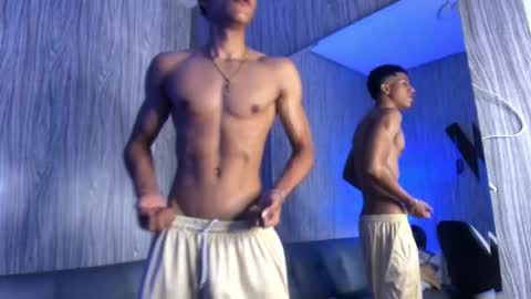 Snapshot of brucesmiith chatting on 10/26/25, 07:53 brucesmiith online show from 10/26/25, 07:53