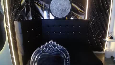 Bruja SCarlata online show from 11/04/25, 10:03