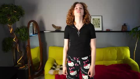 Tess online show from 05/11/26, 01:50